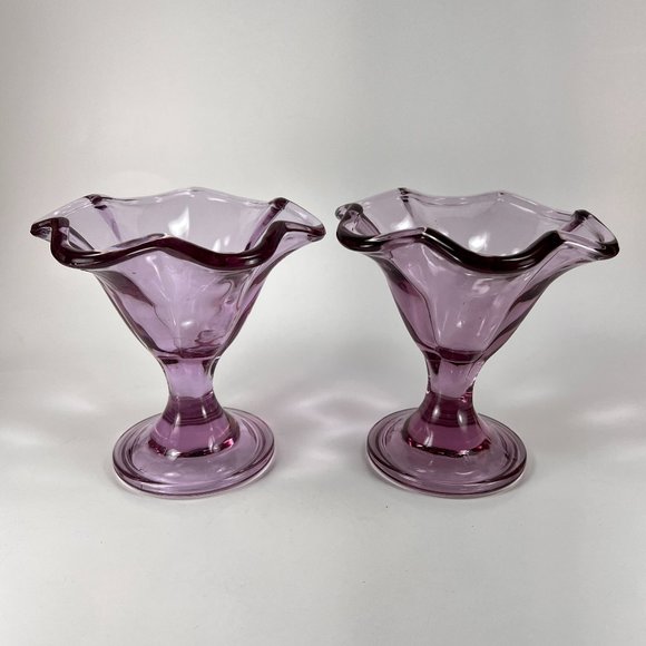 Ice Cream Sundae Dessert Stemmed Tulip Shaped Purple Glass Diner Ruffle Lot of 2 - Picture 1 of 16